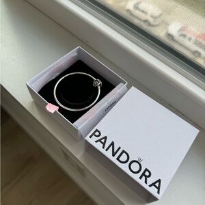 NEW Pandora Claps Bangle Bracelet